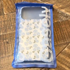 Casely Cases Bold Floral Blue Hydrangea Phone Case 17 Pro Max